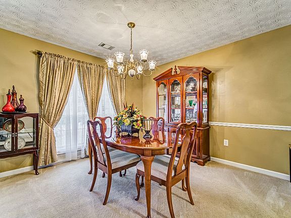 5th image of 50 Whispering Pine Ct