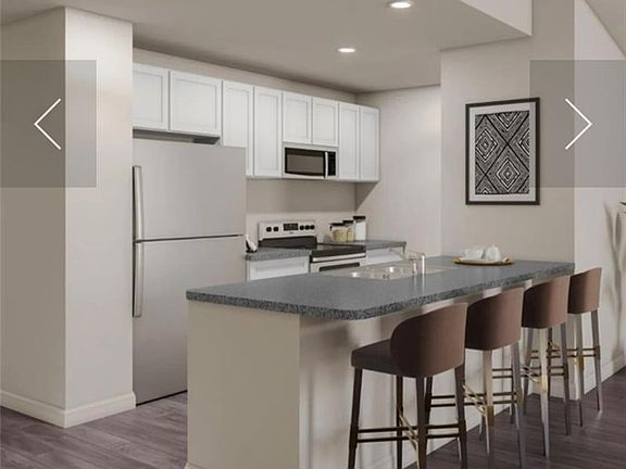 4th image of 477 Regency Ln