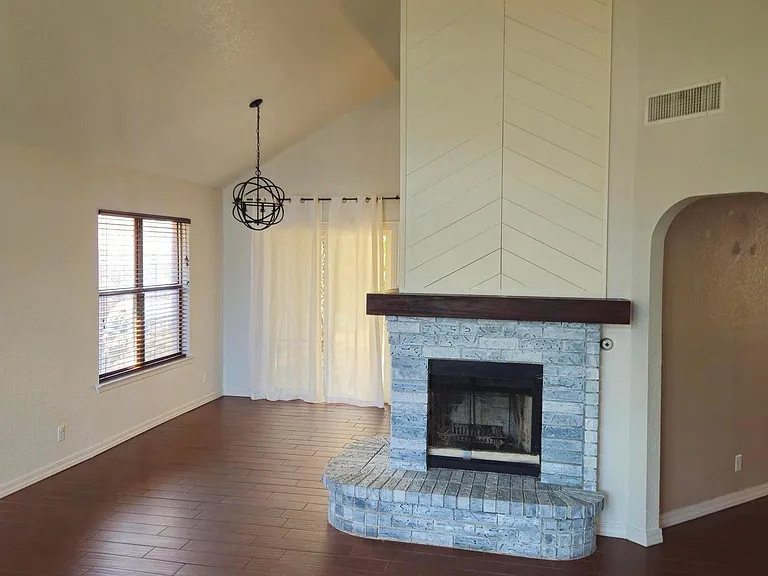 7337 Canyon Run Dr — Photo 3