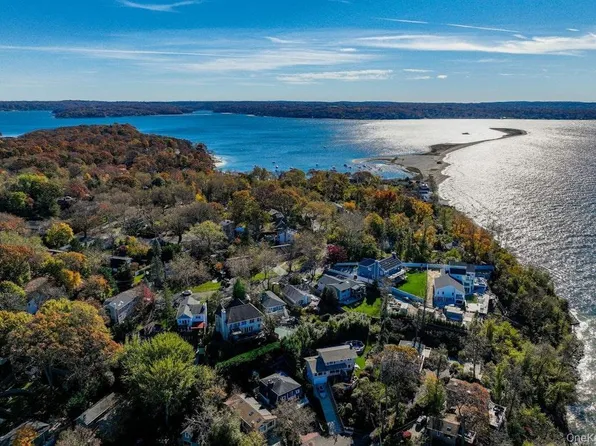 9 Carlisle Drive, Northport, NY 11768