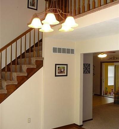 2nd image of 2907 Fairview Cir