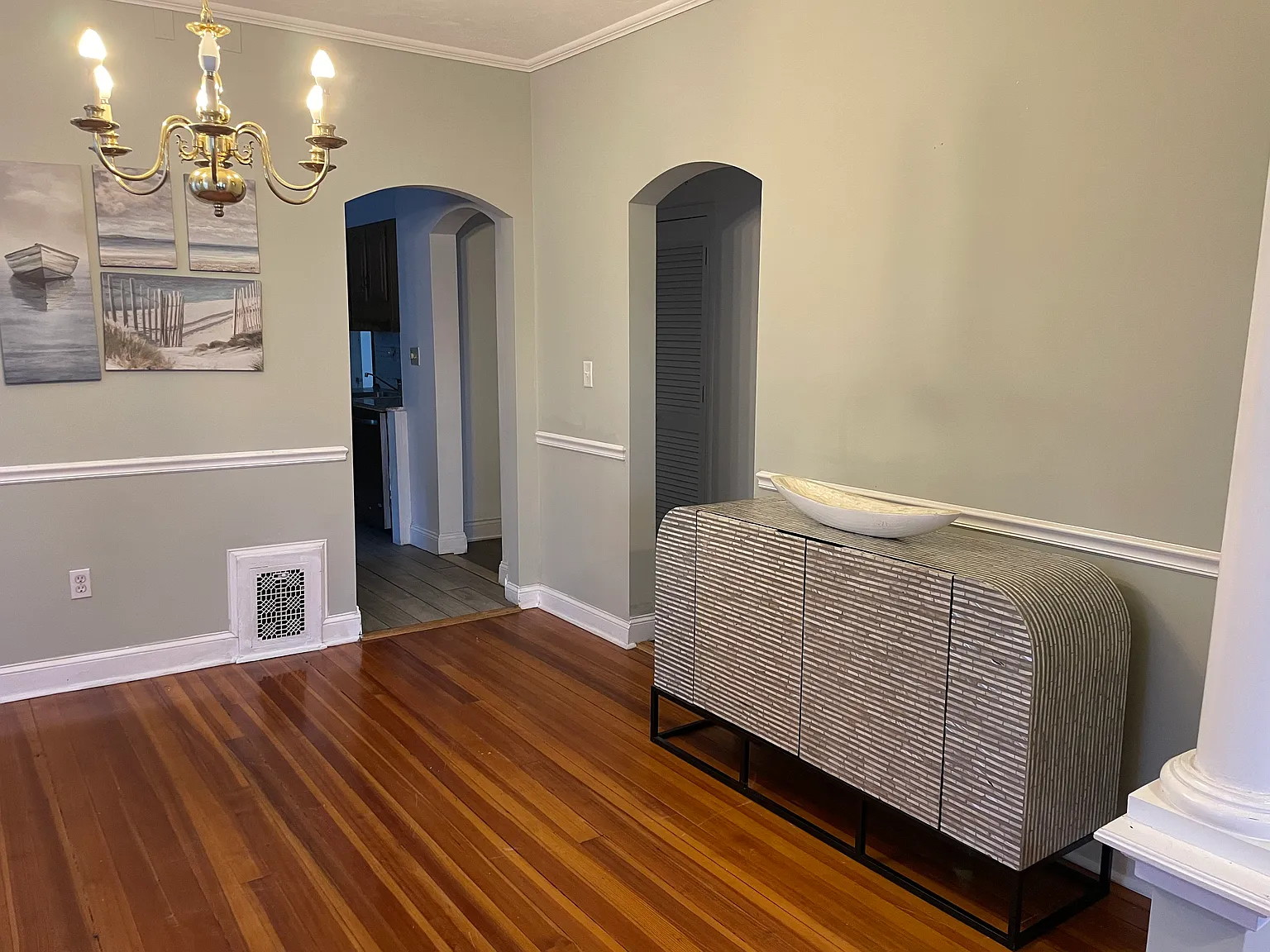 4 bed, 1260 sqft, $1,100 — Photo 2