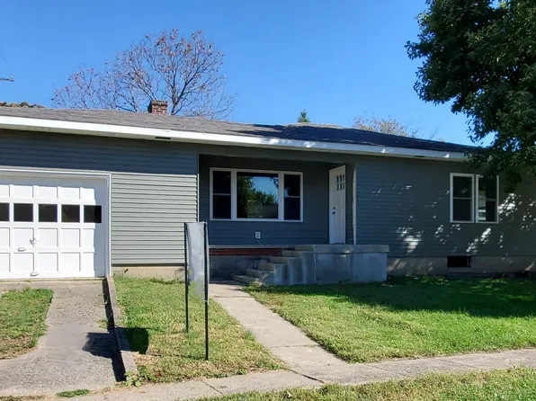 303 N 2nd St, Kentland, IN 47951