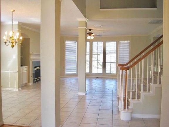 3rd image of 3314 E Overdale Dr