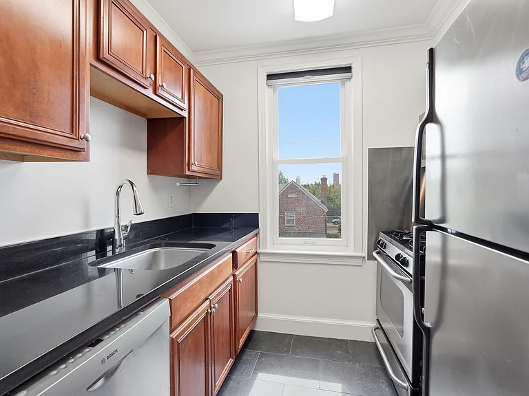 906 S Washington St #307 — Photo 6