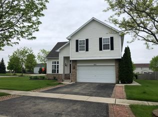 420 N Kelly Ct, Romeoville, IL 60446