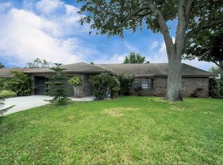 1068 Pineapple Ave NE, Palm Bay, FL 32905