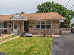727 Carmen Dr, Norristown, PA 19401