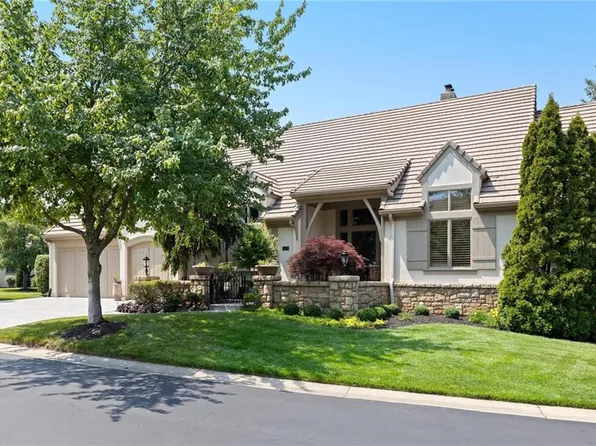 11512 High Dr, Leawood, KS 66211