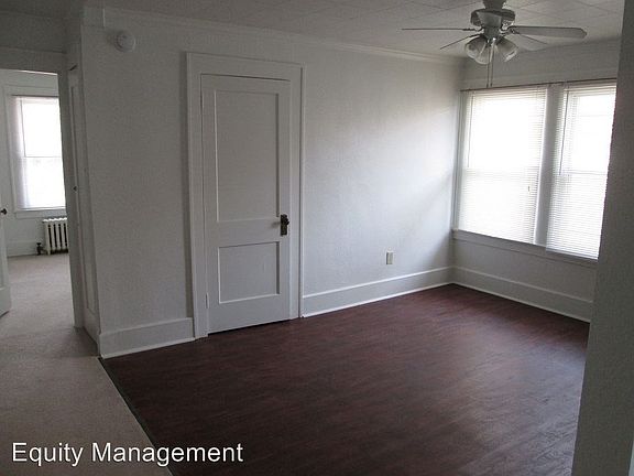3rd image of 88 E Main St APT 4