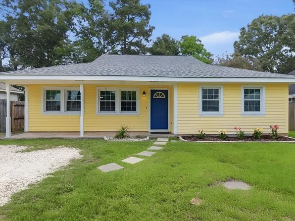 949 Norval St, Mandeville, LA 70448