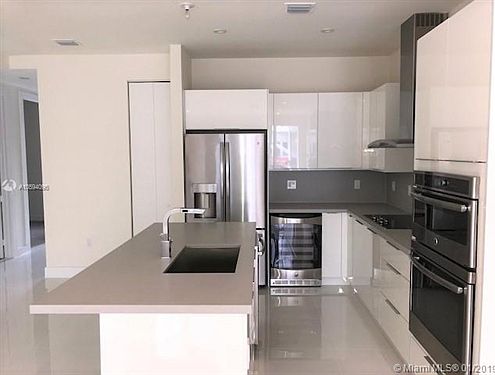 3rd image of 10225 NW 63rd Ter APT 103