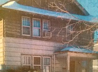 920 N 16th St #B, Manitowoc, WI 54220