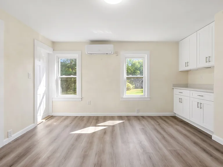 18 Aldrich Rd #1 — Photo 5