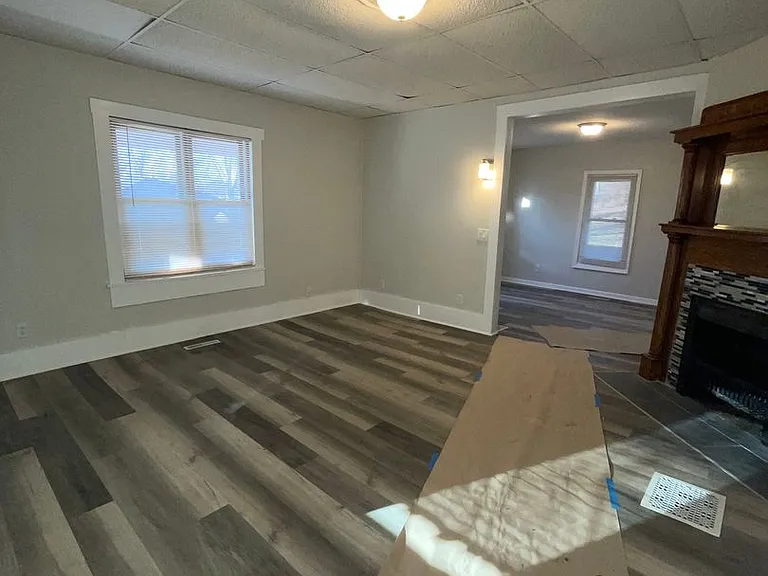 400 White St — Photo 12
