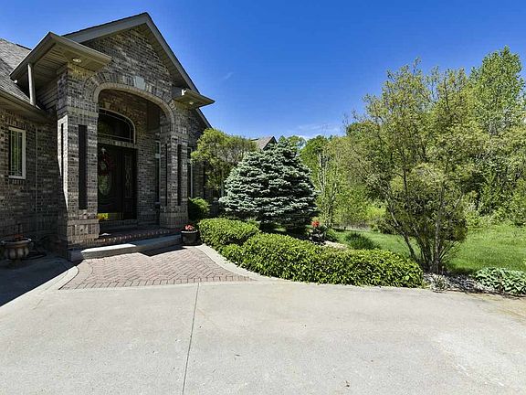 2nd image of 21215 Fawn River Ct