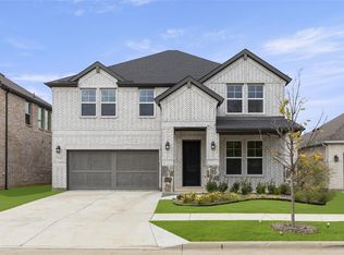 7109 Indian Paintbrush Ln, Aubrey, TX 76227