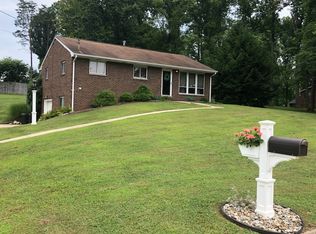 88 Beckwith Ave, Williamstown, WV 26187