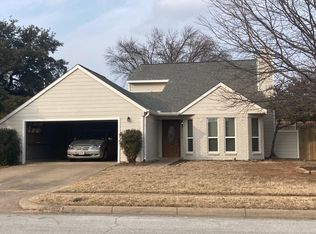 511 Tarragon Ln, Euless, TX 76039