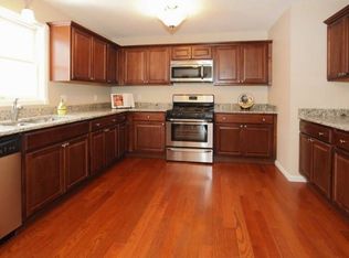 3358 Chowen Ave N, Robbinsdale, MN 55422