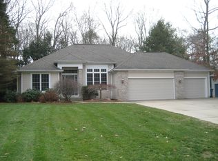 2713 Hittle Creek Dr, Fruitport, MI 49415