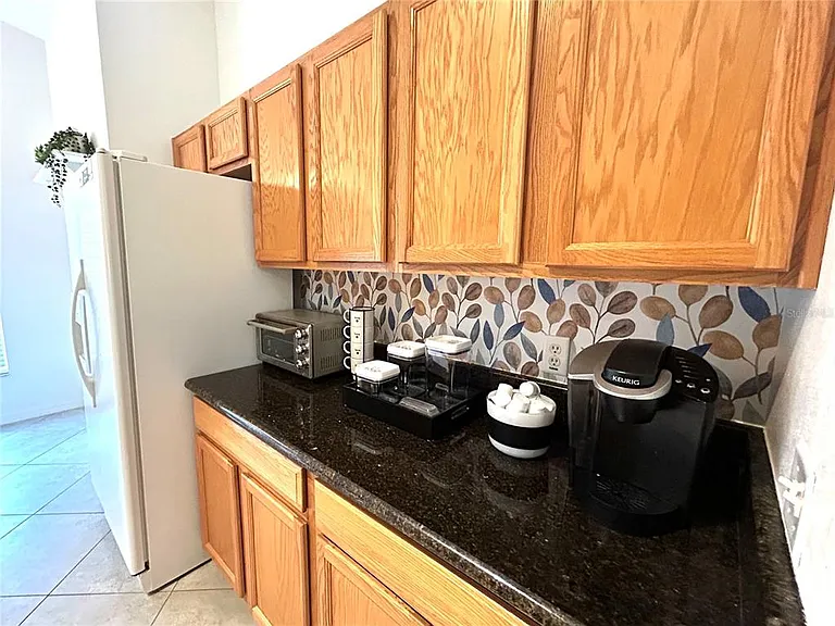 585 Grand Canal Dr — Photo 8