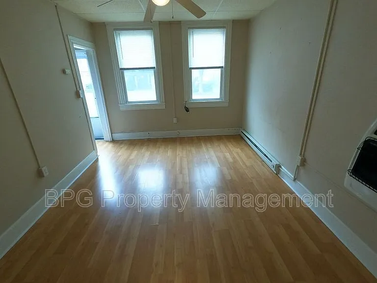 20 W Wolfe St — Photo 5