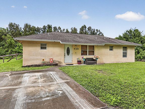 4th image of 18725 43RD Road N