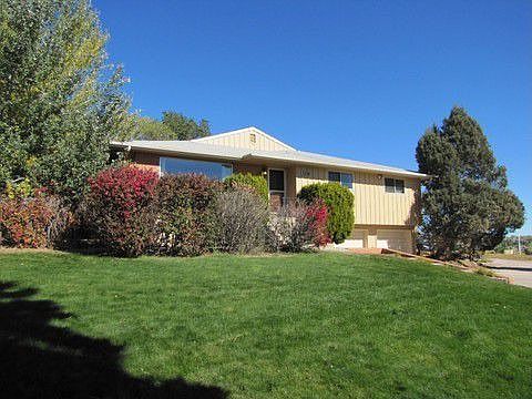 Custom Rancher On Nearly An Acre