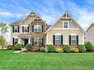 7564 Blackstone Ct, Zionsville, IN 46077