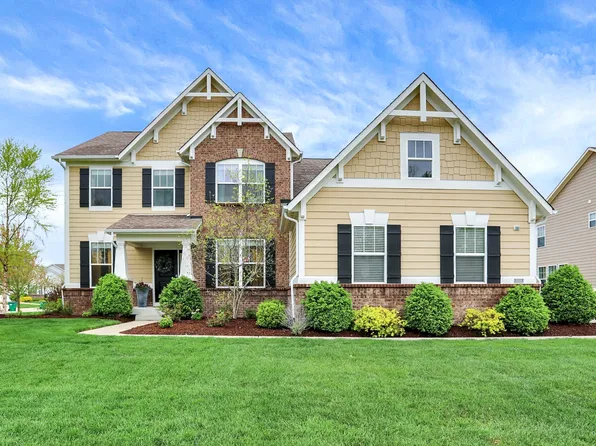 7564 Blackstone Ct, Zionsville, IN 46077