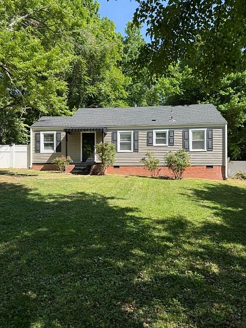 1st image of 2310 Fernwood Dr
