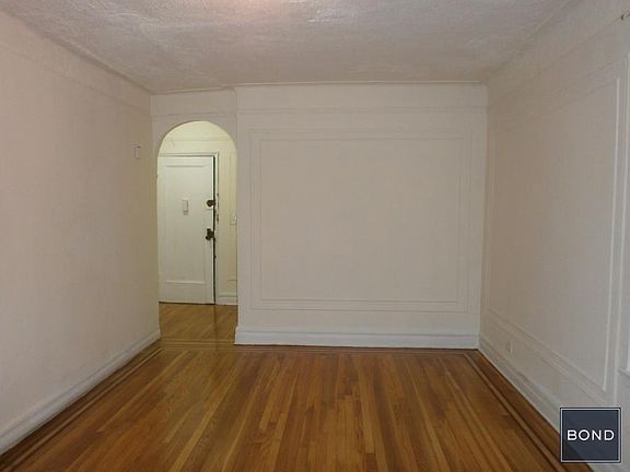 2nd image of 660 E 242nd St APT 1J