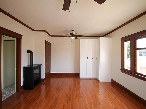 5th image of 736 Gladys Ave #736