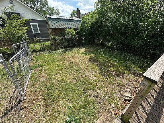 4th image of 2408 Dabbs Ave
