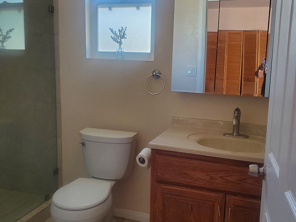 1st image of 1732 N Avenue 45