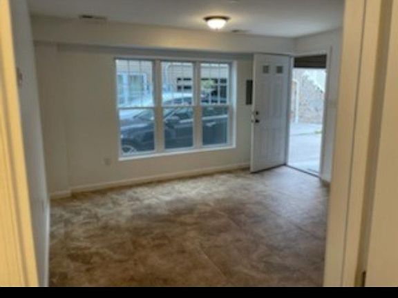 4th image of 28 Hendricks Ave