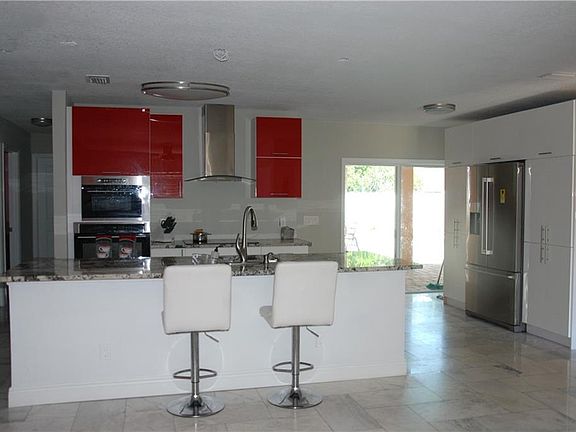 4th image of 7349 Brookview Cir