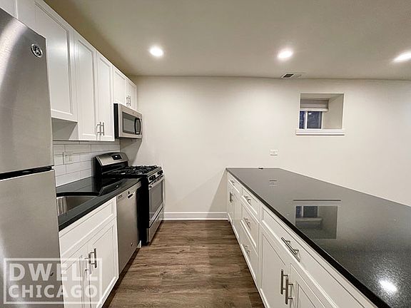 2nd image of 4422 N Wolcott Ave #G