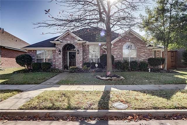 1st image of 4211 Honeysuckle Dr