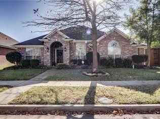 4211 Honeysuckle Dr, McKinney, TX 75070