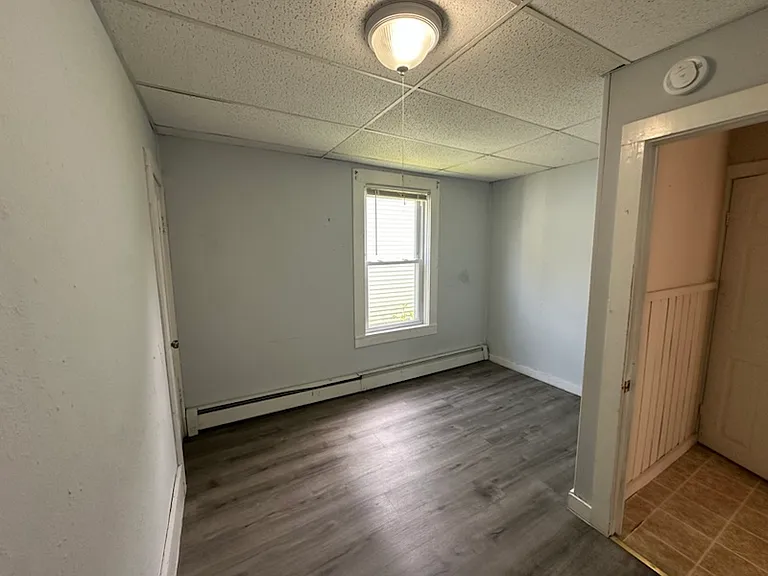 697 Main St #3 — Photo 5