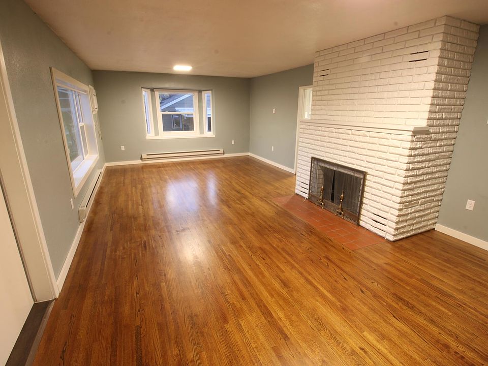 1st image of 802 6th Ave N APT 5
