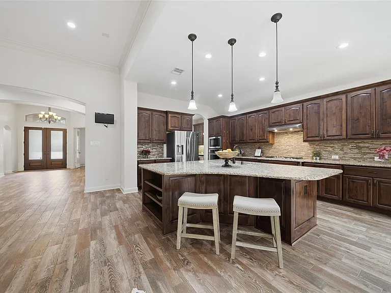 17614 Melmore Dr — Photo 10