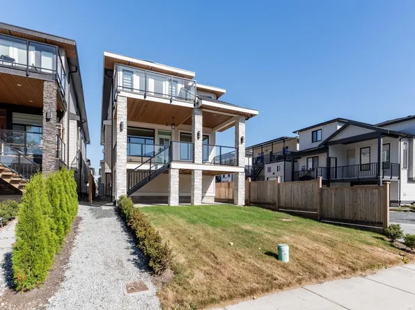 215 Mabel St, New Westminster, BC V3M 0L1