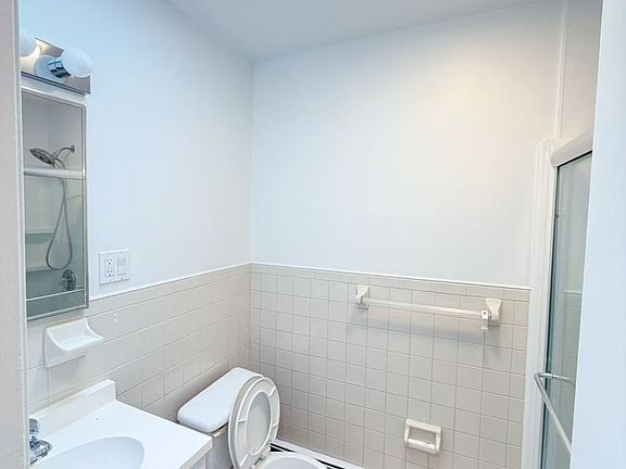3rd image of 122-06 23rd Ave Floor 2