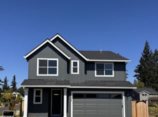 948 NE 17th Ave #L-28, Canby, OR 97013