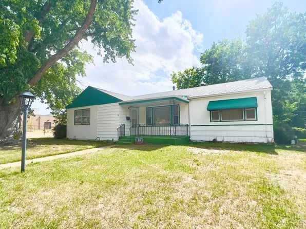 901 Alexander Cir, Pueblo, CO 81001