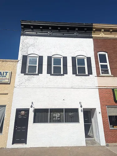 123 W Moniteau St Photo 1