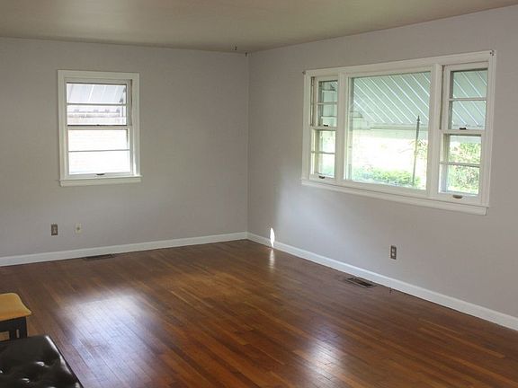 4th image of 2128 Saint Michael Dr